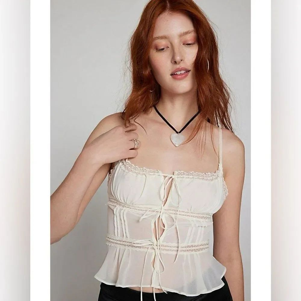 urban outfitters kimchi blue ivy lace-inset cami